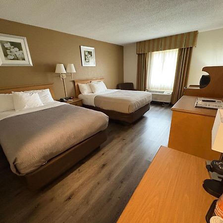 Quality Inn Perrysburg Esterno foto