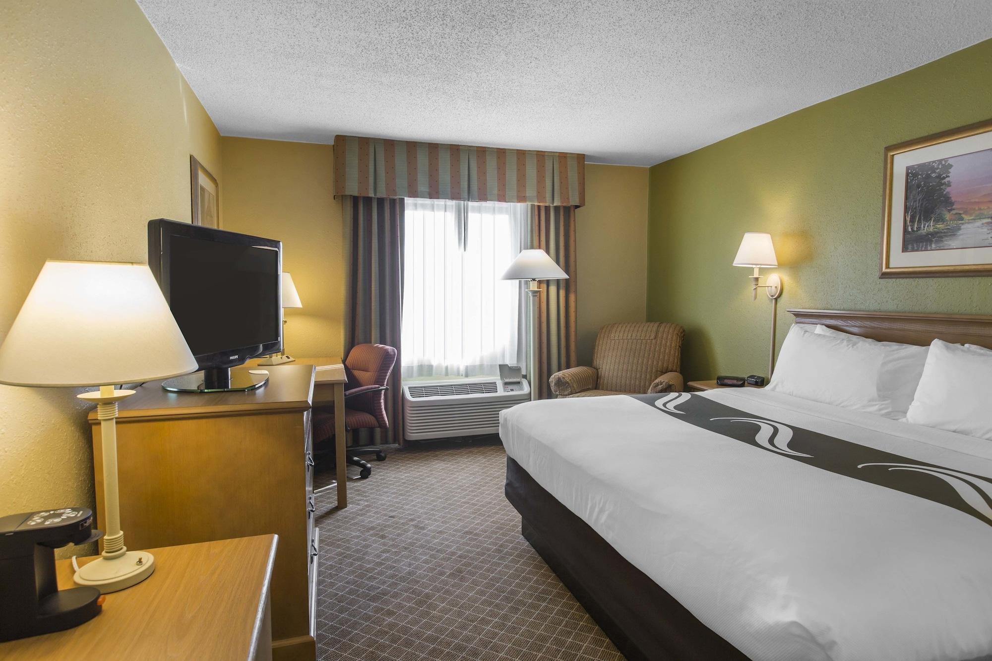 Quality Inn Perrysburg Esterno foto